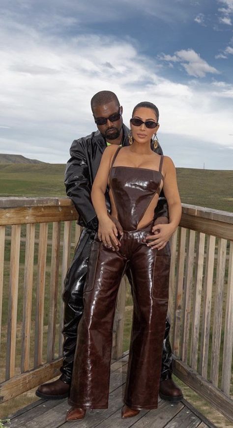 Kanye West And Kim, Kim And Kanye, Robert Kardashian, Kim Kardashian And Kanye, Kkw Beauty, Kardashian Family, Beauty Companies, New Wife, Kim K