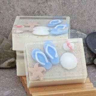 Beach Soap, Diy Soap Bars, Mp Soap, Easy Soap Recipes, Glycerin Soap Base, Coconut Scent, Handmade Soap Recipes, Fancy Soap, Soap Ideas