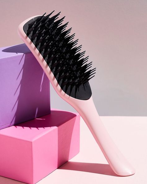 @lookfantastic on Instagram: “The Powers in the Teeth! 💁🏽‍♀️💫 NEW and EXCLUSIVE 🤩The Easy Dry & Go Vented Hairbrush in Tickled Pink 💖by @tangleteezer is a uniquely-…” Hairbrush Photography, Hair Brush Photography, Hair Captions, Shoot Moodboard, Strawberry Soda, The Teeth, Skincare Photography, Photoshoot Inspo, Beauty Shots