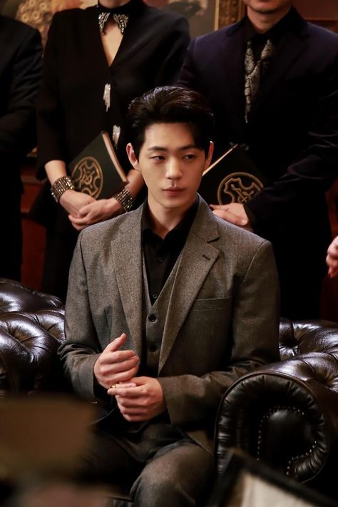 Shin Jae Ha, Chicago Typewriter, Kpop Fashion Men, Green Screen Backgrounds, Taxi Driver, Aesthetic Instagram Theme, Drama Film, Handsome Anime Guys, Man Crush