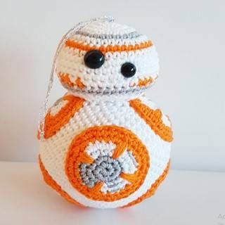 PATRONES AMIGURUMI: BB-8 STAR WARS AMIGURUMI 27923 Star Wars Amigurumi, Bb8 Star Wars, Star Wars Crochet, Star Wars Bb8, Crochet Christmas Decorations, Bb 8, Crochet Stars, Christmas Bauble, Amigurumi Free Pattern