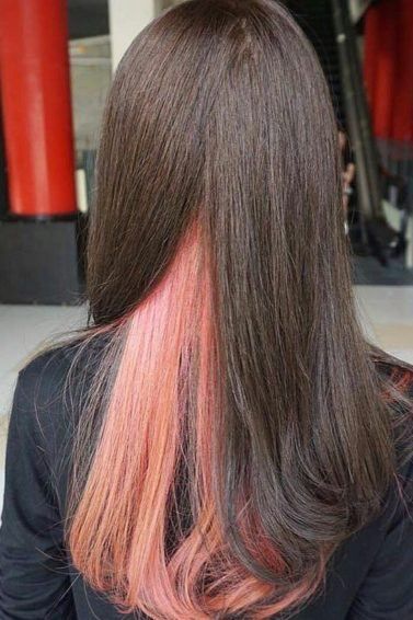 Dark Gold Hair, Dark Brown Long Hair, Brown Hair Cuts, Rose Gold Hair Brunette, Brown Long Hair, Hidden Hair Color, Underlights Hair, Peekaboo Highlights, Brown Hair Shades