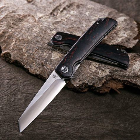 Japanese Pocket Knife, Tactical Folding Knife, Wooden Spoon Carving, Tactical Swords, Knife Patterns, Unique Knives, Hobbies For Men, D2 Steel, Japanese Knife