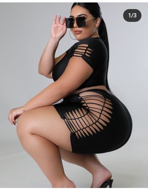 Jesenia Perez, Chic And Curvy, Curvy Women Jeans, Curvy Girl Outfits, Curvy Girl Fashion, Short Set, Curvy Fashion, High Waisted Shorts, Plus Size Fashion