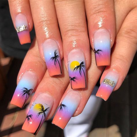 LILA ROBLES on Instagram: “LOS ANGELES 🌴 I have a few appointments left 9/30 ✦ 10/1 email info@nailjerks.com #lanails #lanailtech #losangeles using @apresnailofficial…” Los Angeles Nails Design, California Nails Ideas, Los Angeles Nails, California Nails, Instagram Los Angeles, La Nails, Creative Nail Designs, Creative Nails, Nail Art Designs