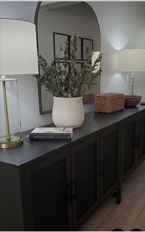 Flex Area Ideas, Modern Rustic Bookshelf Decor, Sideboard Styling Entryway, Entryway Ideas With Buffet, Black Buffet Decorating Ideas, Black Cabinet Decor Living Room, Dining Room Sideboard With Mirror, Cordenza Decor, Modern Dining Room Wall Art