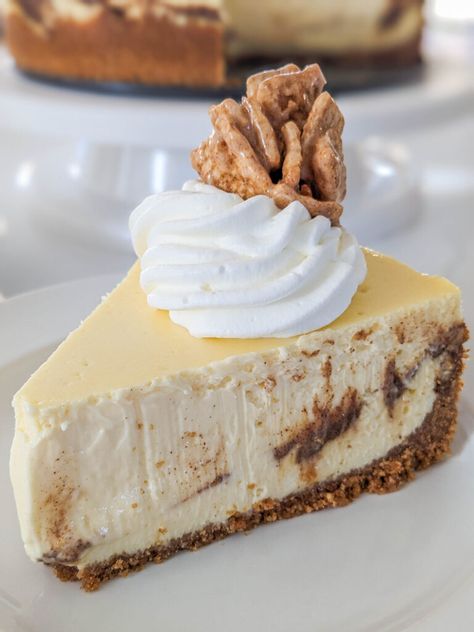 Cinnamon Toast Crunch Cheesecake - Yes! to Seconds Cinnamon Crunch Cheesecake, Cinnamon Toast Cheesecake, French Toast Cheesecake, Cinnamon Toast Crunch Cheesecake Recipe, Cinnamon Toast Crunch Recipes, Cinnamon Toast Crunch Cheesecake, Cheesecakes Recipes, Crunch Cheesecake, Cinnamon Cheesecake