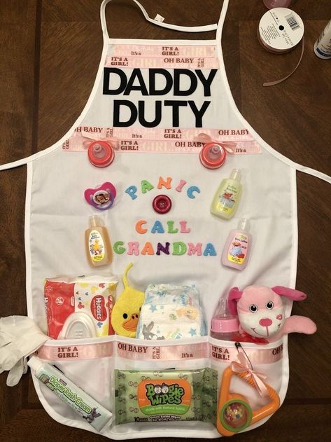 Dad Baby Shower Gift, Perlengkapan Bayi Diy, Fiesta Shower, Idee Babyshower, Baby Shower Baskets, Boy Baby Shower Ideas, Creative Baby Shower, Baby Shower Crafts