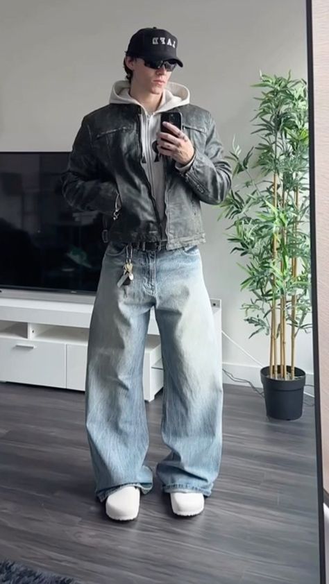 Baggy Streetwear Fits Men, Baggy Street Style Men, Baggy Jeans Outfits, Y2k Outfits Men, Creating Outfits, Jean Fits, Baggy Jeans Outfit, Trendy Boy Outfits, Streetwear Fits