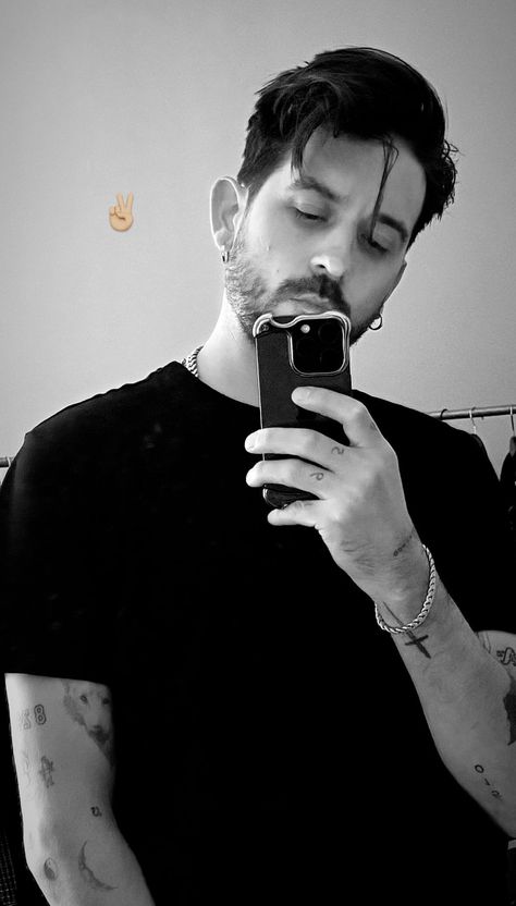 G Eazy Tattoo, G Eazy Poster, Short Hair Fade, Men Short Hair Fade, Men Short Hair, Crush Crush, G Eazy, Baby G, Mens Hairstyles Short