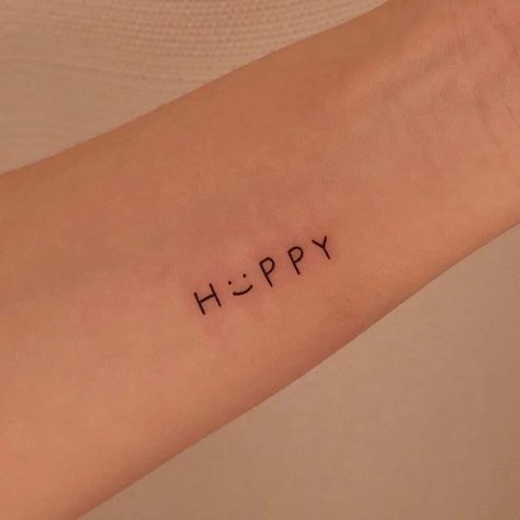 Best Feminine Tattoos, Easy Tattoos To Draw, Small Henna Tattoos, Happy Tattoo, Happiness Tattoo, Cute Henna Tattoos, Small Henna, Tato Henna, Hand And Finger Tattoos