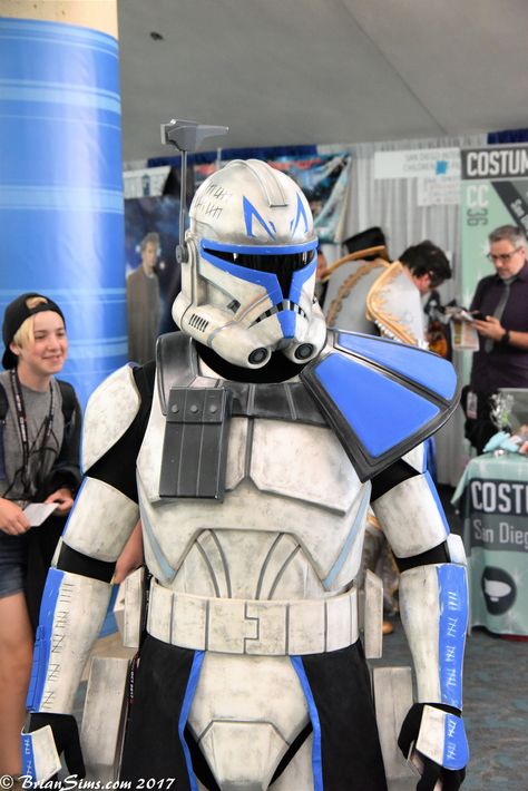 Clone Trooper Cosplay, Star Wars Outfit, Disfraz Star Wars, Clone Trooper Armor, Prop Replicas, Mandalorian Cosplay, 501st Legion, Star Wars Diy, Star Wars Trooper