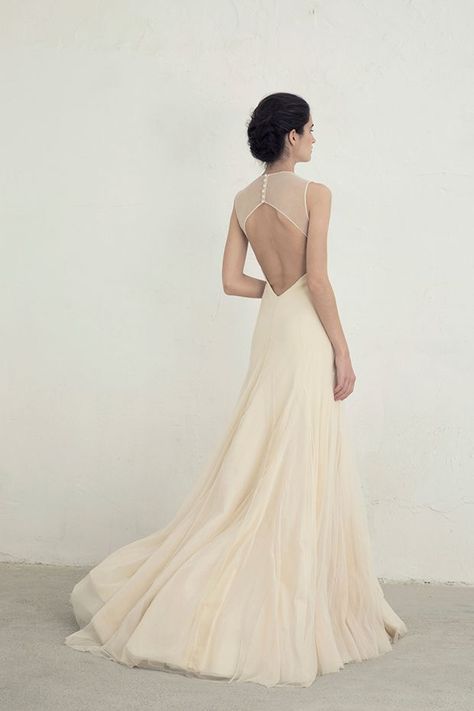 Deco Wedding Dress, Deco Dress, Minimalist Bride, Back Wedding Dress, Vestidos Vintage, A Wedding Dress, Wedding Dress Inspiration, Bridal Designs, Wedding Dresses Simple