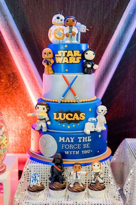 Star Wars Cake Toppers, Star Wars Birthday Cake, Star Wars Baby Shower, Angry Birds Star Wars, Star Wars Cake, Star Wars Birthday Party, Star Wars Wedding, Twin Birthday, Star Wars Birthday