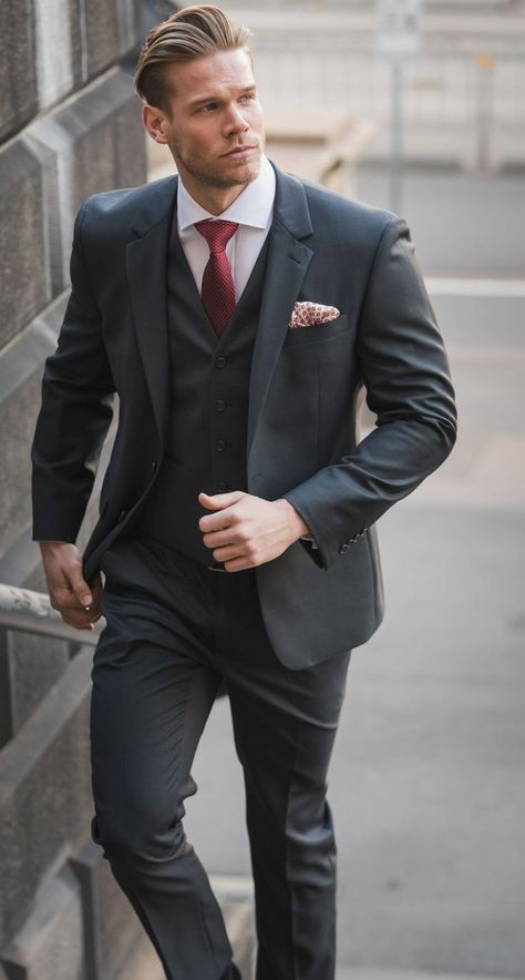 Handsome Male Models, Blonde Guys, Mens Fashion Casual Outfits, Three Piece Suit, Business Shirts, Mens Fashion Suits, Business Outfit, Business Suit, Dress For Success