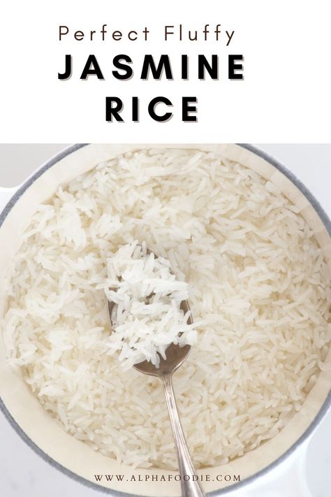 How to cook jasmine rice on the stovetop perfectly every time (no rice cooker required!). For fluffy and light, perfect jasmine rice time and time again, using a simple stovetop method! Rice Stove Top, Rice On The Stove Top, Cook Jasmine Rice, Perfect Jasmine Rice, Fluffy Jasmine Rice, Jasmine Rice Recipes, Hibachi Recipes, Instant Pot Rice, Rice On The Stove