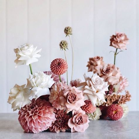 she's a wildflower - florist on Instagram: “floral only table centres, that’s a yes from me! 👌🏽🍦🍑” She's A Wildflower, Unique Flower Arrangements, Modern Flower Arrangements, Wedding Table Centerpieces, Table Flowers, Arte Floral, Modern Floral, Floral Centerpieces, Flower Centerpieces