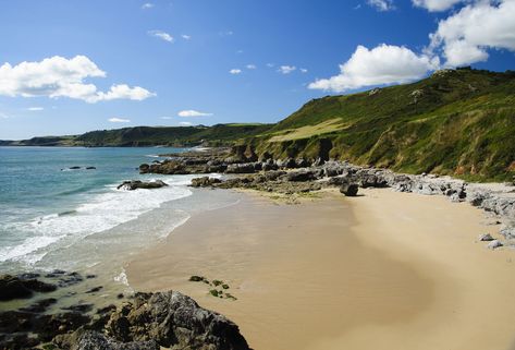 Psst! For quiet coves and secluded sand, explore these secret Devon beaches Bantham Beach Devon, Devon Beaches, Coastal Photos, Devon Beach, Life Plans, Cornwall Beaches, Dorset Coast, Devon Devon, Uk Beaches