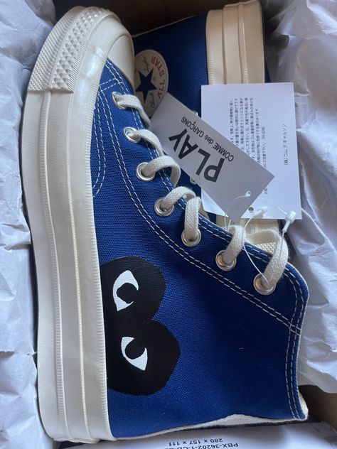 Cdg Converse Aesthetic, Converse Blue Shoes, Converse Aesthetic Blue, Cdg Blue Converse, Blue Comme Des Garcons Converse Outfit, Blue Heart Converse, Blue Cdg Converse Outfit, Come Des Garcons Converse, Blue Shoes Aesthetic