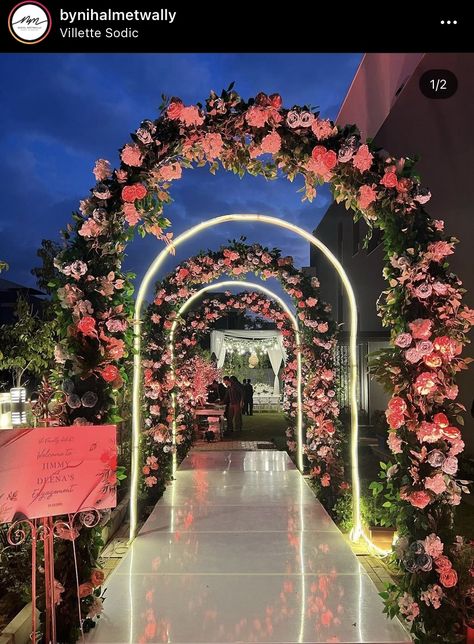 Quinceanera Entrance, Party Entrance Decoration, Wedding Entrance Decoration, Decorating Ideas Wedding, Wedding Decoration Idea, Wedding Decorating Ideas, Ideas Wedding Decoration, Wedding Walkway, Quinceanera Pink