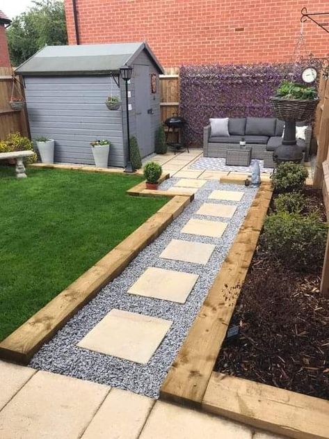 Simple Small Garden Design, Backyard Yard Ideas, Small Backyard Garden, Yard Ideas Backyard, Small Garden Landscape, Railway Sleepers, Modern Backyard Landscaping, Backyard Garden Landscape, Stone Stairs