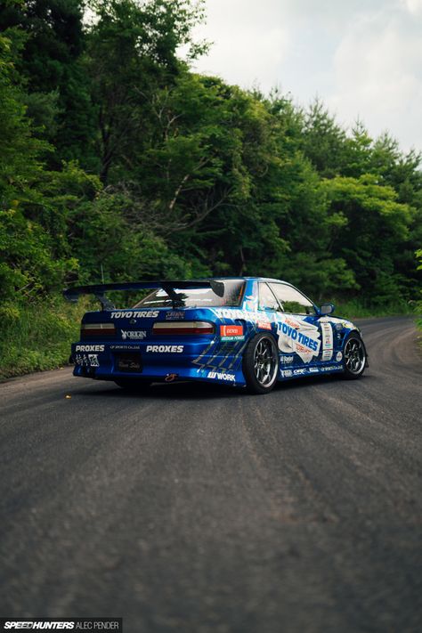 Japanese Drift Legend: The Atsushi Kuroi Onevia - Speedhunters Car Drifting, River Side, Wallpapers Cool, Formula Drift, Race Car Party, Drifting Cars, Drift Car, Flower Wallpapers, Pink Panther