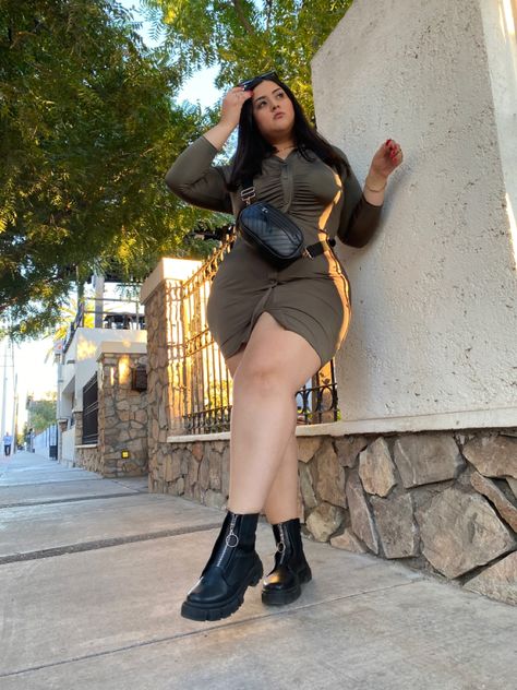 #curvy #curvystyle #curvyfashion #plussize #outfitinspo Jumpsuit Outfit Casual, Plus Size Baddie Outfits, Plus Size Fashion Tips, Fashion Corner, Big Girl Fashion, Seductive Clothes, Curvy Outfits, Outfit Casual, Beautiful Love