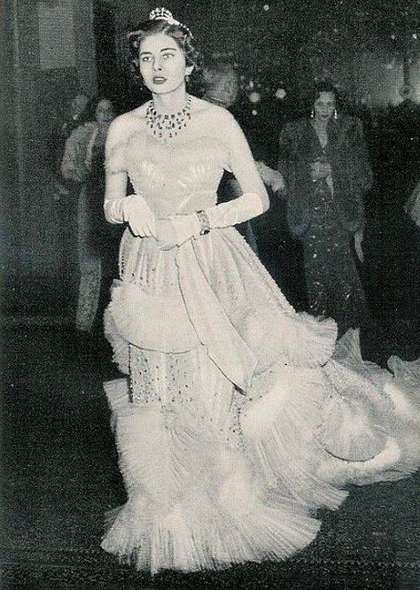 1951 Princess Soraya in a Dior Dress Mohamed Reza Pahlavi, Soraya Esfandiari, Queen Soraya, Princess Soraya, Persian History, Persian Princess, Reza Pahlavi, Old Iran, Royal Pictures