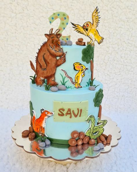 #Handpainted #edibledetails #homebaker #ilovecakes #Gruffalo #classicbookstory Gruffalo Cake, 4th Birthday Cakes, Classic Kids, 4th Birthday, Birthday Cake, Christmas Tree, Hand Painted, Cake, Birthday