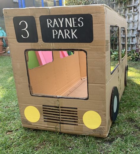 Bus Cardboard Box Diy, Cardboard Box School Bus, Cardboard School Bus, Bus Cardboard, Cardboard Bus, Diy Toddler Toys, Cardboard Box Car, Cardboard Cat House, Cardboard Car