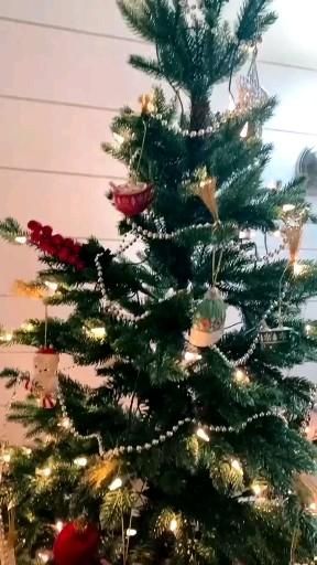 Pov Its Christmas, Merry Christmas Aesthetic Video, Christmas Videos Aesthetic, Christmas Tiktoks, Christmas Aesthetics, Christmas Things To Do, Christmas Video, Preppy Christmas, Beautiful Christmas Decorations