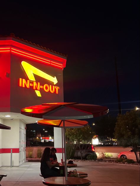 Aesthetic In N Out, In And Out Aesthetic, In And Out Burger Aesthetic, In And Out, In N Out Aesthetic, Az Aesthetic, Things To Do In Arizona, In And Out Burger, La Aesthetic