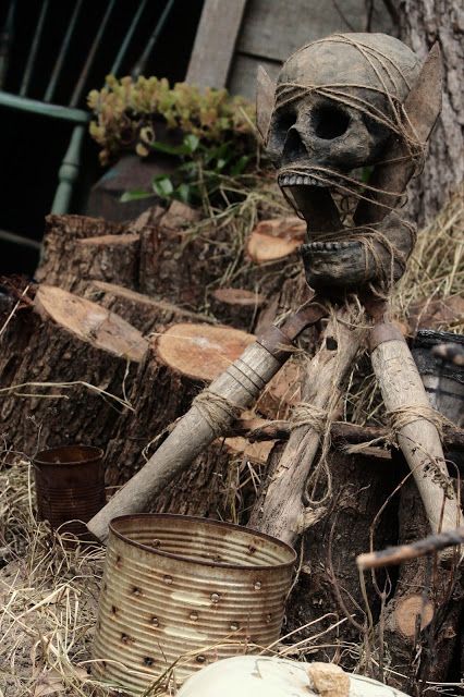 The House of Marrow Voodoo Man, Scary Pics, Voodoo Halloween, Fairy Halloween Costumes, Pirate Halloween, Halloween 2014, Halloween 2015, Halloween 2016, Halloween Yard