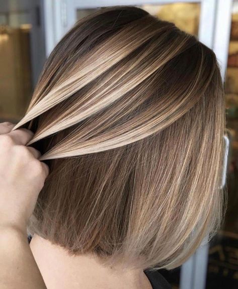 #26: Bronde Balayage for Straight Shorter Hair #hairstraight #shorthairbalayage Short Balayage, Balayage Straight, Balayage Hair Color Ideas, Long Bobs, Balayage Hair Color, Blond Balayage, Bronde Balayage, Balayage Blonde, Haircut Styles