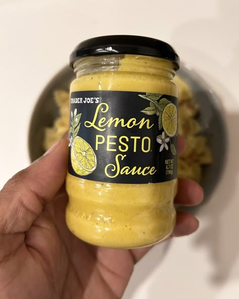 Lemon Pasta Sauce, Chicken With Pesto Sauce, Cilantro Cream Sauce, Lemon Pesto Pasta, Italian Bolognese, Pasta With Lemon Sauce, Lemon Pesto Chicken, Pesto Uses, For The Love Of Lemons