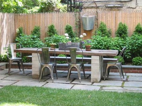 Block Dining Table, Backyard Dining, French Farmhouse Kitchen, Yard Furniture, House And Garden, Patio Garden Design, Farmhouse Garden, Cinder Block, Hill House