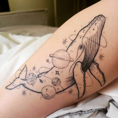 1000 Tattoo, Humpback Whale Tattoo, Whale Tattoo, Cute Simple Tattoos, Ocean Drawing, Whale Tattoos, Planet Tattoos, Ocean Tattoos, Elbow Tattoos