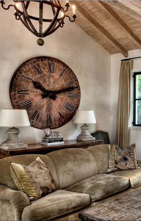 Tuscan Living Rooms, Tuscan Homes, Tuscan Interior, Tv Fal, Homes Decor, Mediterranean Architecture, Tuscan Design, Italian Interior Design, Diy Wall Clock