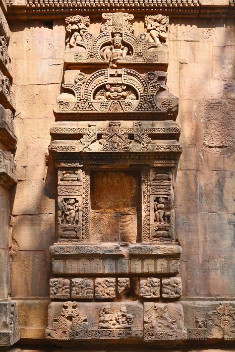 Kalinga Temple, Kalinga Architecture, Odissi Dance, Dance Forms, Indian Temple Architecture, Temple City, Temple Architecture, Indian Temple, Perfect Squares