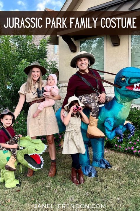 Family Halloween Costumes Dinosaur, Jurrasic Park Halloween Family, Dino Family Costume Ideas, Jurrasic Park Family Costume, Dino Family Costume, Jurassic Park Group Costume, Dinosaur Family Costume, Jurassic Park Family Costume, Halloween Family Costumes