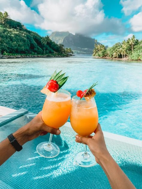 Trip To Bora Bora, Best Summer Cocktails, Happy Hour Cocktails, Fancy Drinks, Luxury Lifestyle Dreams, Best Sunset, Dream Vacation, Summer Cocktails, Bora Bora