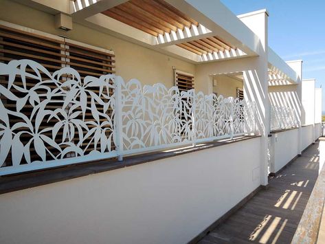 Wall Compound Design, House Fencing, Compound Design, Pagar Modern, Fence House, Design Booklet, Balcony Glass Design, Decorative Fence, Compound Wall Design