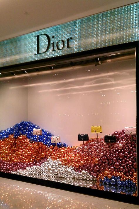 Dior Christmas Windows, Emporium Bangkok | Window Display @ Bangkok, Thailand Store Christmas Window Display, Dior Christmas, Dior Store, Christmas Shop Window, Holiday Window Display, Christmas Windows, Store Window Display, Visual Merchandising Displays, Store Window Displays