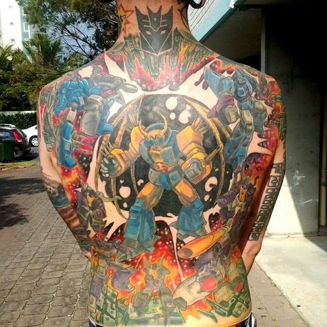 Huge Transformer back piece!! Samantha can I get this one next? Icp Tattoos, Transformers Tattoo, Transformers Megatron Art, Daruma Doll Tattoo, Owl Tattoo Sleeve, Horse Shoe Tattoo, 1980s Pop Culture, Ouroboros Tattoo, The Munchies