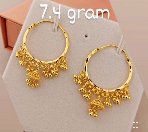 Gold Bali Design, Gold Rings Jewelry Design, Malabar Jewellery, Gold Bali, Simple Necklace Designs, Wedding Fits, Pearl Earrings Designs, Jhumka Designs, Gold Jewelry Outfits