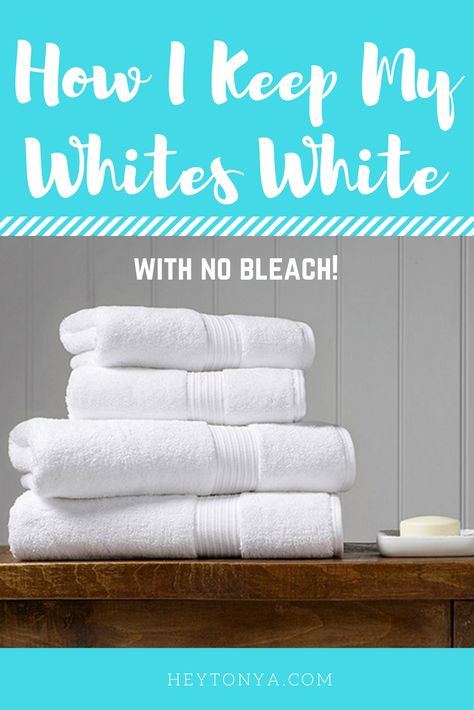 Whiten White Clothes, Whiten Clothes, Cleaning White Clothes, How To Bleach Whites, Laundry Whitening, Home Cleaning Remedies, How To Whiten Clothes, Washing White Clothes, Brighten Whites