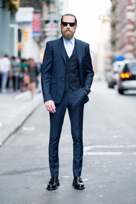 Justin O'shea, Monk Strap Shoes Men, Best Man's Outfit, Soho New York, Suit Pin, Look Formal, Street Style Blog, Mens Fashion Edgy, Monk Strap Shoes