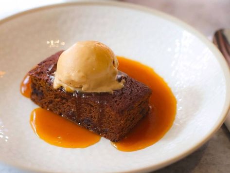 Sticky Pudding, Summer Pudding, Holly Bush, Toffee Pudding, Ice Cream Ingredients, Sticky Toffee Pudding, British Baking, Sticky Toffee, Clotted Cream