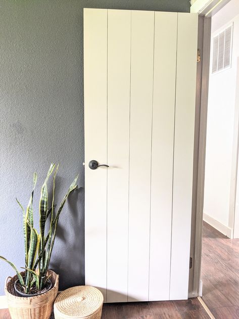 Hollow Core Door Makeover, Interior Door Makeover, Diy Interior Doors, Door Makeover Diy, Flat Panel Doors, Faux Panels, Hollow Core Doors, Cottage Door, Door Upgrade