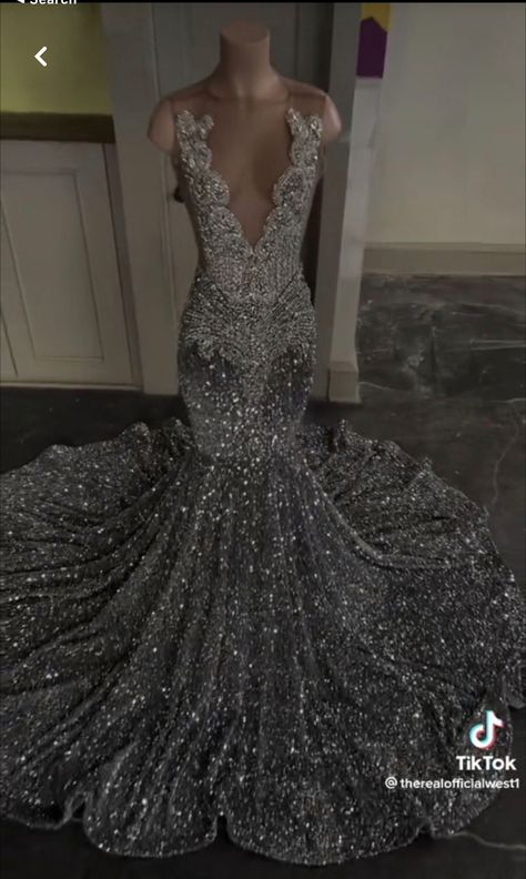 Diamond Prom Dresses, Prom Dresses Long Black, Silver Prom Dress, Grey Prom Dress, Prom Inspiration, Gorgeous Prom Dresses, Gold Prom Dresses, Prom Girl Dresses, Senior Prom Dresses